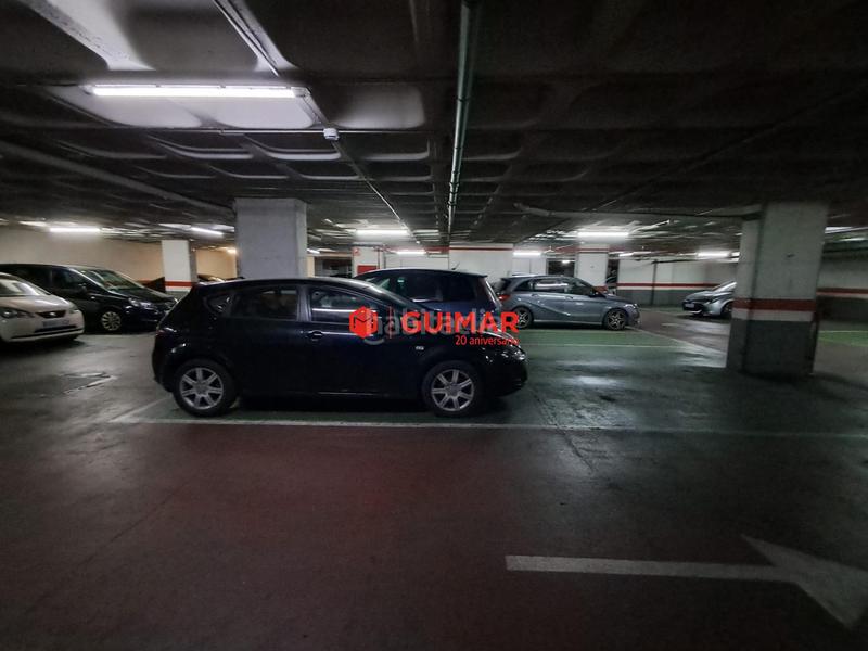 Foto c48ae486-799d-4732-96b5-372ab1865605. Aparcament cotxe a Can Vidalet Esplugues de Llobregat