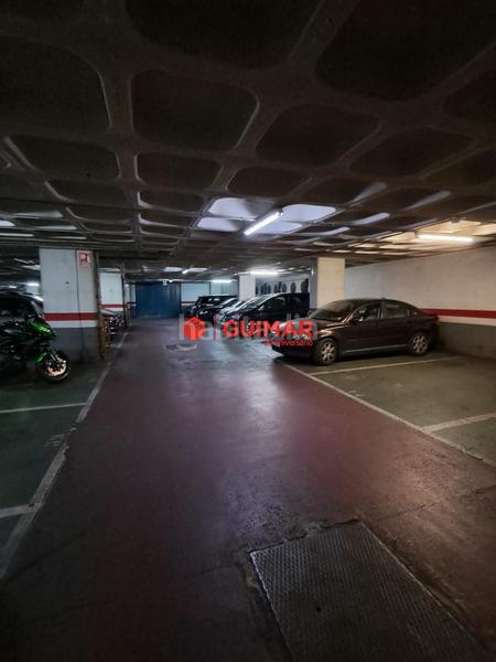 Foto ffc55fa9-d4c5-472e-8f5d-c29a9036d1e0. Aparcament cotxe a Can Vidalet Esplugues de Llobregat