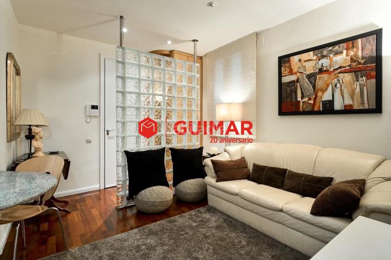 Foto f0370d24-e611-4f36-8823-2ae4ac231508. Piso  en venta eixample nova esquerra eixample en Barcelona