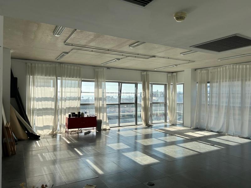 Foto 049a082b-82a0-4cc5-a005-e4b4e6abf664. Location bureau dans Poblenou Barcelona