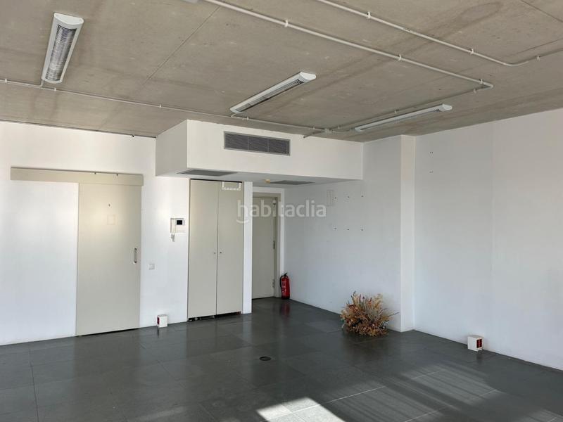 Foto 96e81a61-cbcf-46b1-b343-8e2a47986383. Location bureau dans Poblenou Barcelona