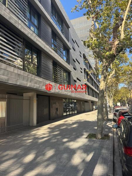 Foto a7ce2384-3da7-4996-8457-72610323fc1b. Location bureau avec parking dans Poblenou Barcelona