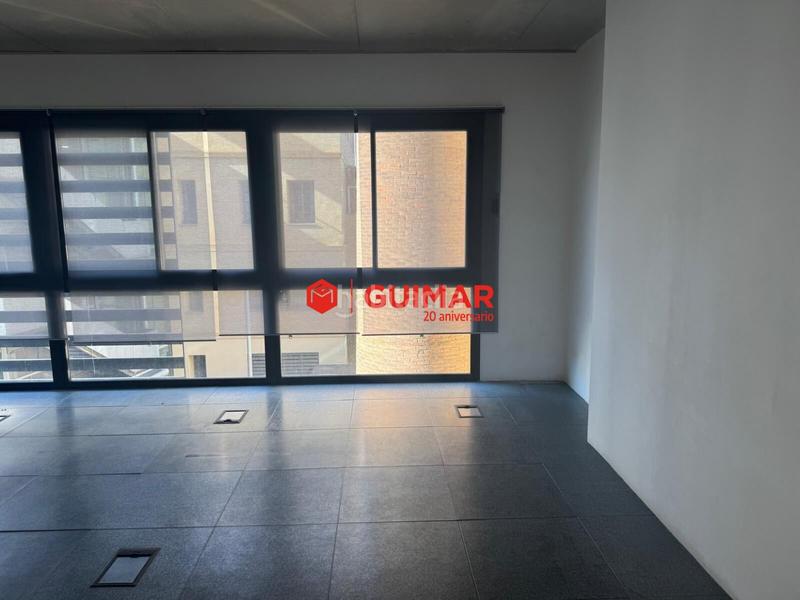 Foto 4bc95725-feb0-4208-80c2-06e44f3094b1. Rent office space with parking in Poblenou Barcelona