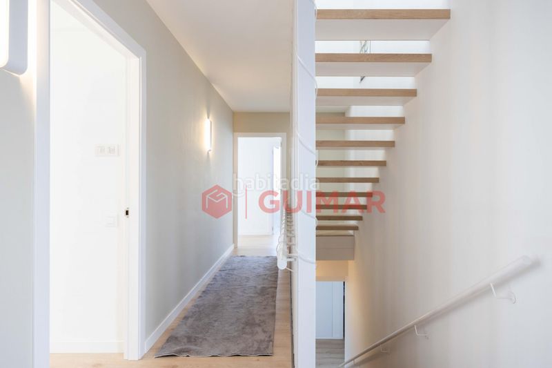 Foto ef271360-d141-460c-a014-b5938f9d3ad4. Casa amb aparcament piscina a Ciutat Diagonal Esplugues de Llobregat