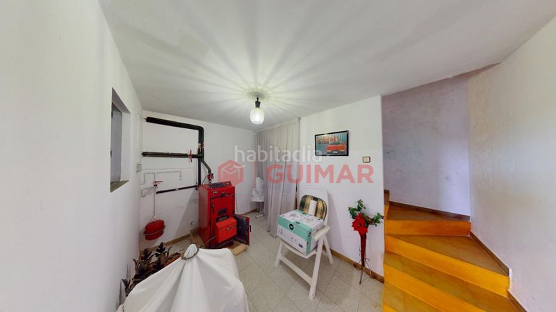 Foto 250d2383-3389-473a-8ce8-d326adca6f7c. Casa amb calefacció aparcament a La Roureda Viladecans