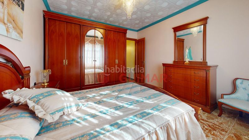 Foto 61ce7c79-b97e-4380-9477-5f478d33fac1. Casa amb calefacció aparcament a La Roureda Viladecans