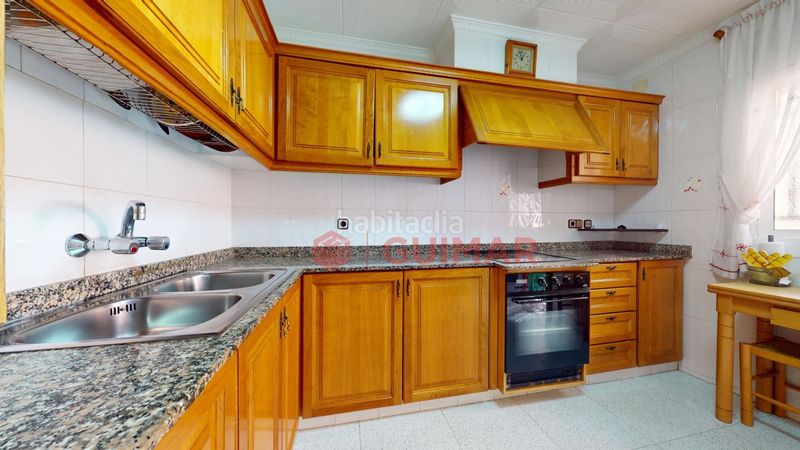 Foto dddaf4d5-00f5-4227-960a-6361182dd4e4. Casa amb calefacció aparcament a La Roureda Viladecans