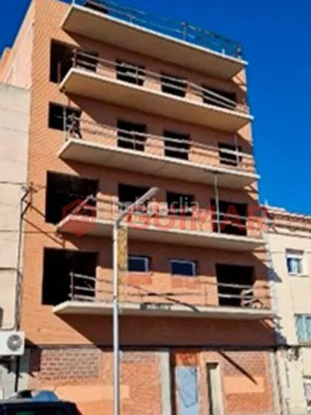 Foto 850ac886-91cf-4b0f-acf7-7b139c46022f. Edifici a Centre-Estació Gavà