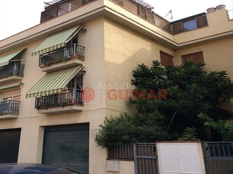 Foto 1a1ca182-e35a-4902-af66-676298de2ebe. Casa a Centre Prat de Llobregat (El)