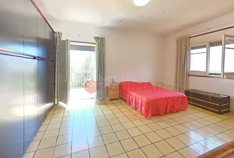 Foto 7c397173-cc0d-4053-8cc0-50fb6aa0a932. Casa amb aparcament a Torrent Ballester Viladecans