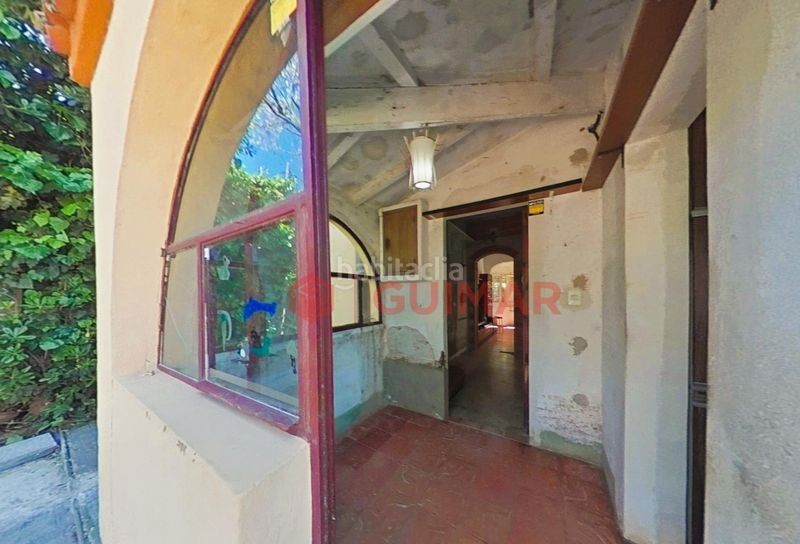 Foto b5803246-164a-4985-8592-cec23516e99c. Casa amb aparcament a Torrent Ballester Viladecans