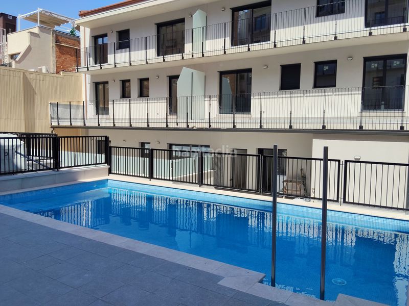 Foto bae6b5f2-ad6f-4c76-b796-069265693176. Àtic amb piscina a Centre Sant Joan Despí