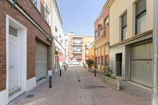 Casa adossada  Cornellà de llobregat - cl lepanto. Casa en venta en cornella de llobregat
