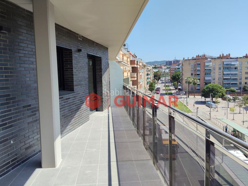 Foto bb25ae37-b7e0-4a29-a606-82c581cb168e. Àtic amb piscina a Centre Sant Joan Despí
