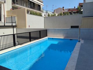 Attique  Av barcelona. Duplex a la venta con 42 m2 de terrazas en sant joan despi! con