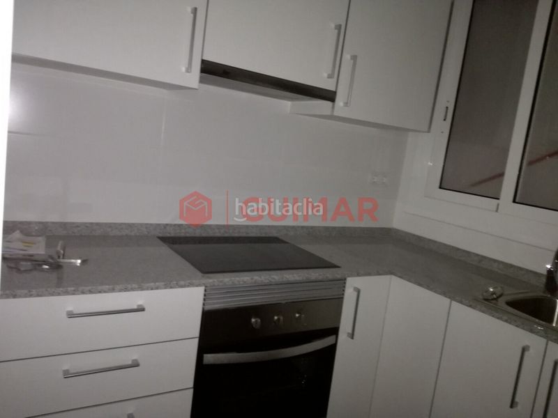 Foto f199ad91-a9b8-4403-a280-19e8544aba99. Pis a La Plana Esplugues de Llobregat