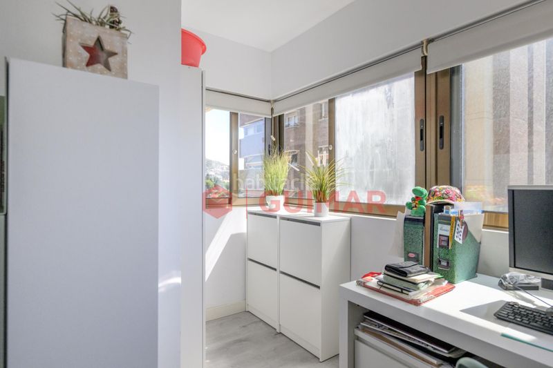 Foto 91de5aee-6b81-4db1-a705-71da58433532. Pis amb calefacció aparcament a La Plana Esplugues de Llobregat