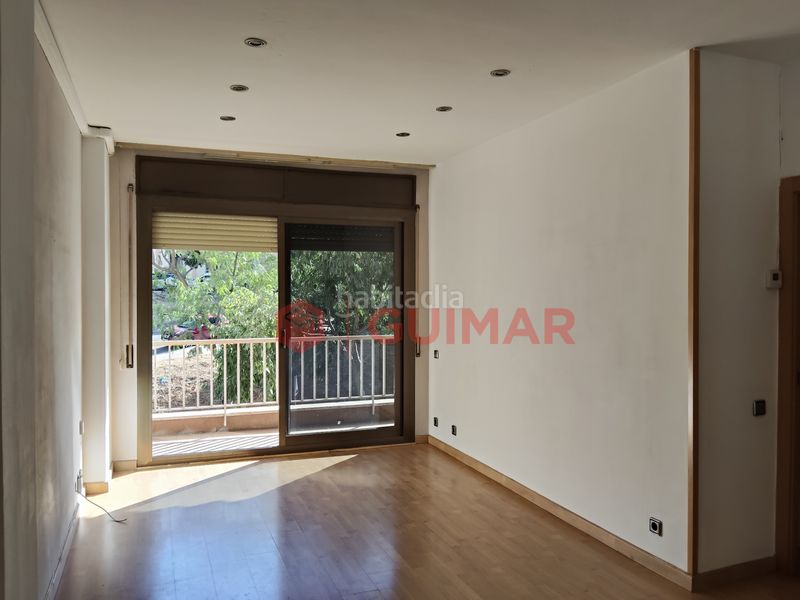 Etagenwohnung mit heizung in La Marina del Port Barcelona
