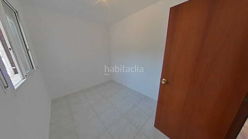 Foto 30b12138-26f1-434c-9fad-0d3cdd8e1ed1. Casa amb aparcament a La Roureda Viladecans