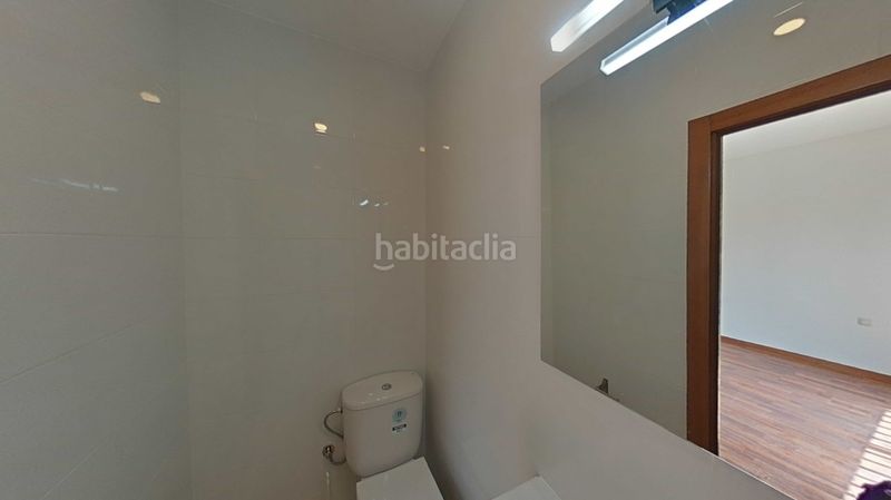 Foto 4022a339-5a76-4a7b-add1-1229e3be3c9c. Casa amb aparcament a La Roureda Viladecans