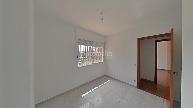Foto e16b0ed5-4c43-456d-b96a-312a3cb2b9b9. Casa amb aparcament a La Roureda Viladecans