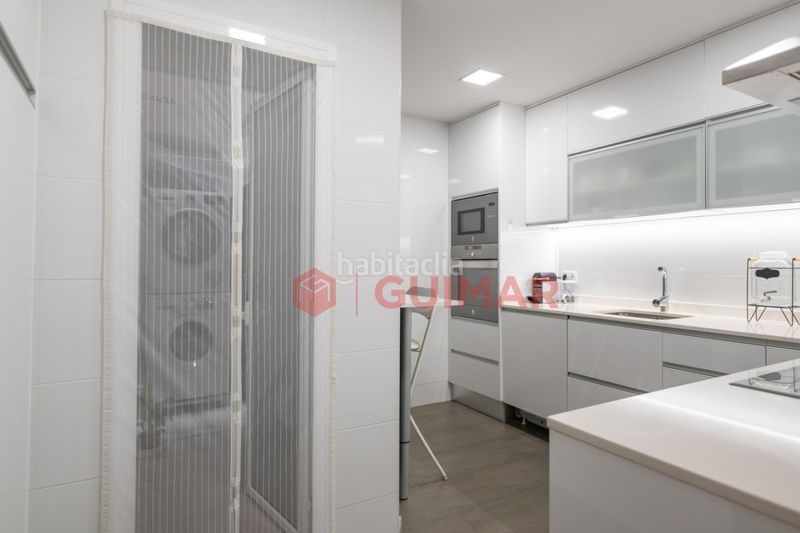 Foto d11738ec-3562-4618-94a1-f1dbd72e7bc2. Pis a La Plana Esplugues de Llobregat