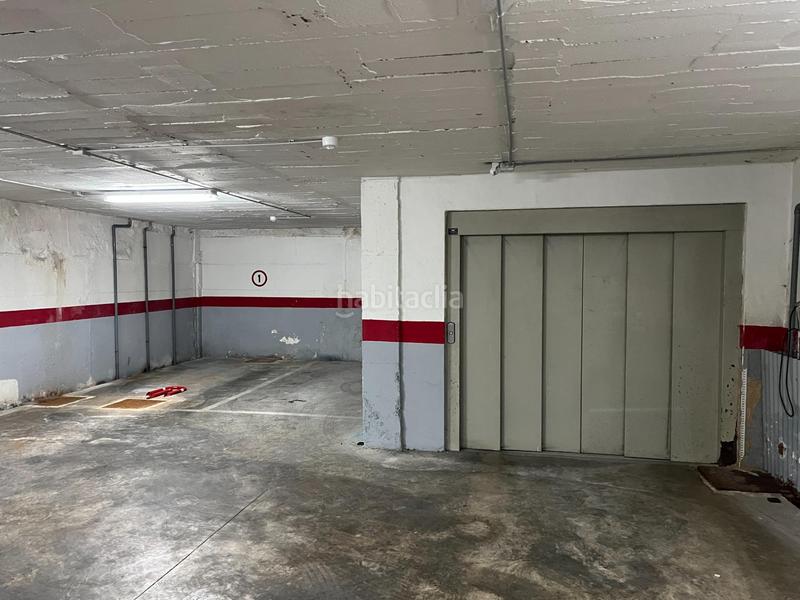 Foto 61f0bb3f-a40a-4cb8-a86b-ef77db6c0eaf. Autoparkplatz in avenida benito perez galdos 6 in Alicante