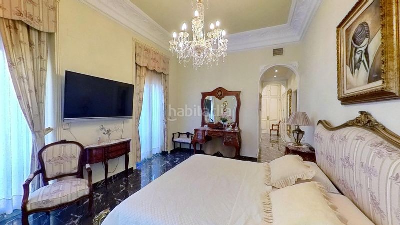 Foto 24c58a1e-7d46-4cd4-8a7b-b8371c3b6f9a. Pis a Barrio del Centro Alicante