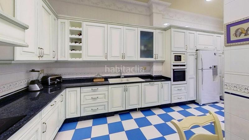 Foto 5f554966-6a1e-43e9-affb-b43d4332f3c2. Flat with heating in Barrio del Centro Alicante