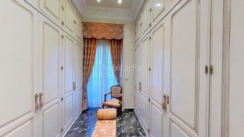 Foto f4a6ed44-88c5-4de6-8ec4-639ec444c88c. Pis a Barrio del Centro Alicante