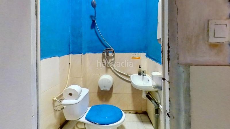 Foto 6eef3878-396c-4cde-a324-b56efe934a4e. Local comercial a calle sevilla 110 a Carolinas Bajas Alicante