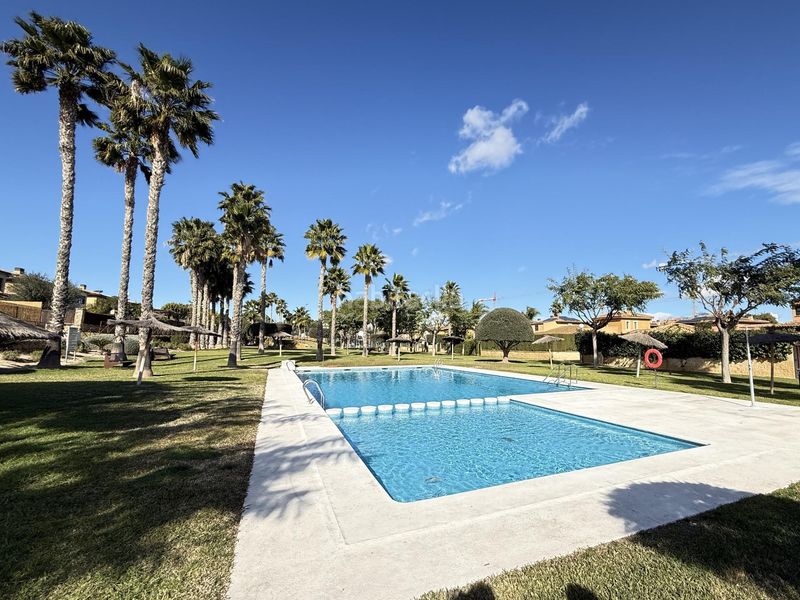 Foto dc5ad170-7040-41a2-9b9f-56d80ced5603. Casa amb calefacció aparcament piscina a Almajada-Ravel Mutxamel