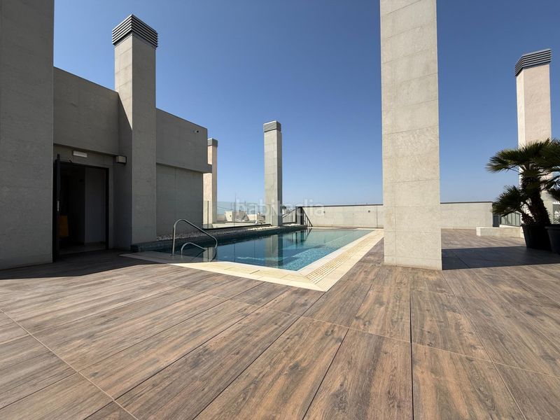 Foto c87edc4b-e6bd-4687-9bb7-6d0e373301ca. Pis amb calefacció piscina a Ensanche-Diputación Alicante