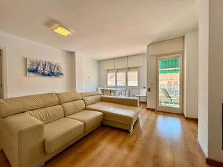 Lloguer Apartament  Carrer joan maragall. Piso céntrico de 4 habitaciones y terraza en palamós