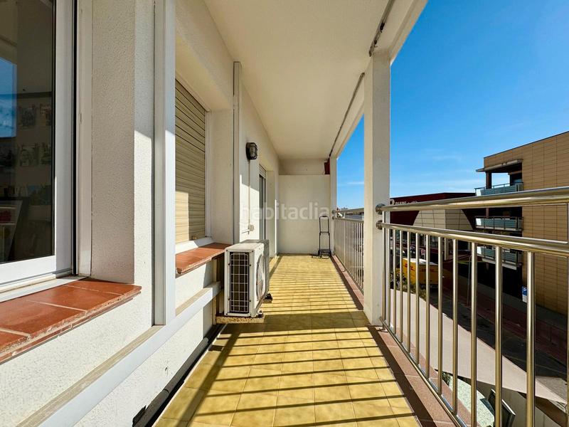 Foto 96b1bf4e-9591-41ef-aaca-1137af2358f7. Dúplex  con terrazas a 170 metros de la playa, 3 habitaciones y plaza de parking en Palamós