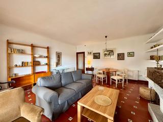 Etagenwohnung  Carrer joan miró. Luminoso piso con terraza y vistas parciales al mar, a un minuto