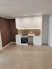 Planta baixa  Avinguda de la costa brava. Planta baja de 83 m con 3 habitaciones y terraza en santa crist