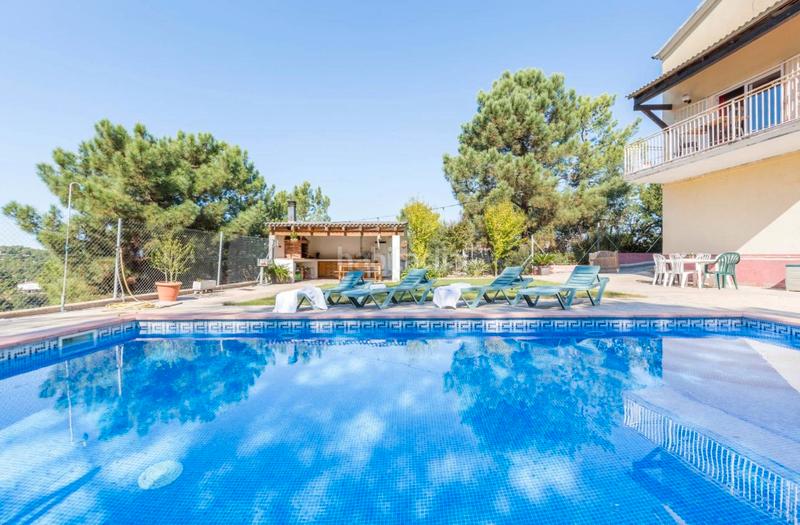 Foto 2b250ad2-5905-4afe-aa83-b08a3b7b07fc. Chalet vivienda ideal con piscina, jardín y zona barbacoa en Lloret de Mar