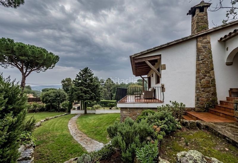 Foto 09795653-c19e-4612-a58e-79014b2f644a. Xalet amb xemeneia aparcament a Urbanitzacions Platja d´Aro