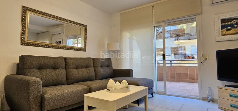 Foto 098d107a-a624-497e-8fe8-80be2c8b3a40. Rent duplex with parking in Centre Palamós