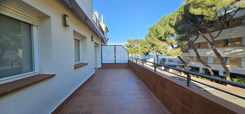 Foto 0d9a0f5b-93f5-429e-8d9a-e98207d4d98b. Rent duplex with parking in Centre Palamós
