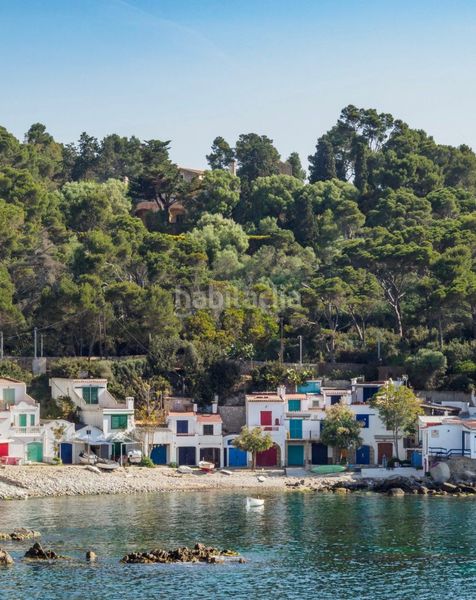 Foto d2ee1081-73db-4865-9836-fb7e23b00df8. Planta baixa amb calefacció a Avinguda Catalunya Palamós