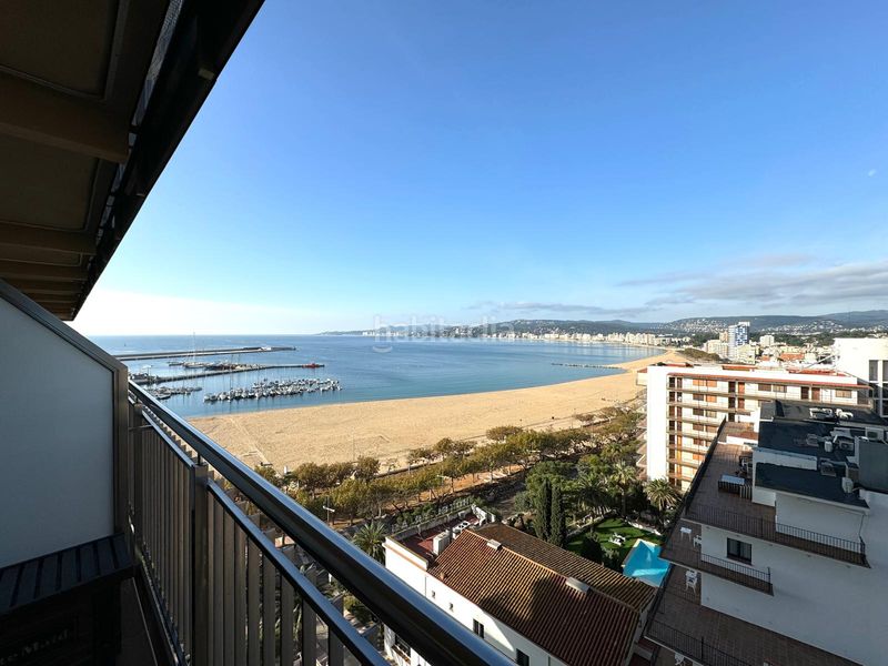 Foto a9102a9d-0442-45dc-8b87-4f4e1d154045. Pis amb aparcament a Platja Gran Palamós