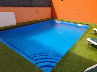 Casa adossada a Carrer Maresme