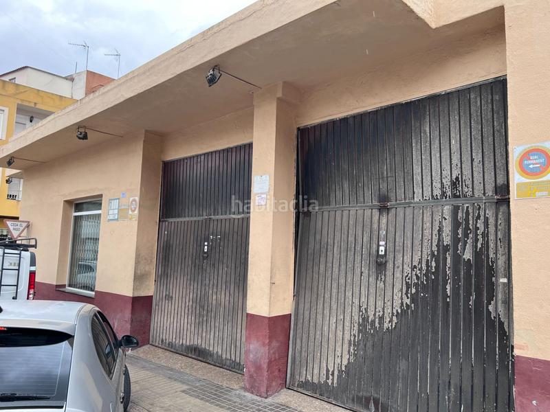 Foto 76e5cdca-1b35-47bd-a355-8ef62b2c4f4a. Casa amb aparcament a Novelda