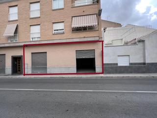 Maison  Calle viriato. Amplio local muy bien ubicado