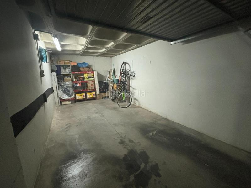 Foto 736845ac-b400-4c98-bef3-756478854fbb. Parking voiture dans Novelda