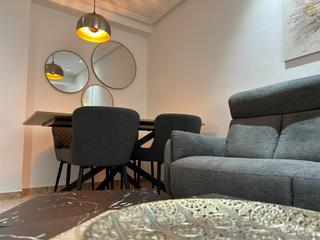Pis  Calle de joanot martorell. Luz, estilo y hogar