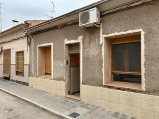 Casa  Calle tirso de molina. Zona top, casa grande