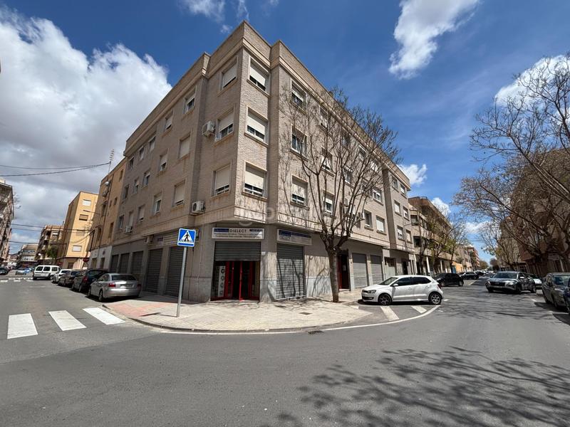 Foto 9ad54a58-5639-4cc6-be12-9758b33ef989. Erdgeschoss mit heizung parking in Novelda